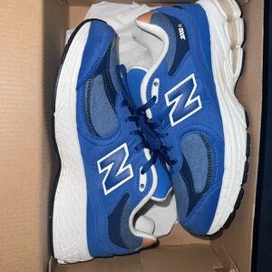 New Balance Kids Blue and Navy 2002R Sneakers